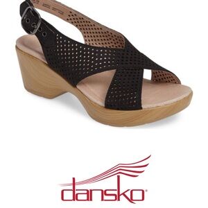 Dansko size 39 clog sandals